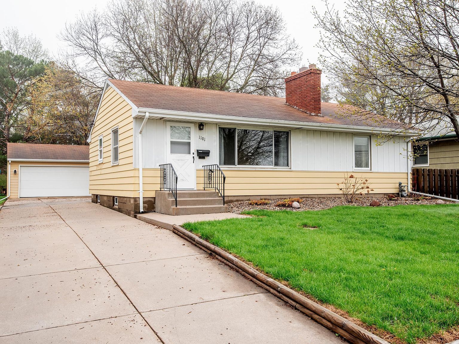 1181 Oakdale Ave, West Saint Paul, MN 55118 Zillow