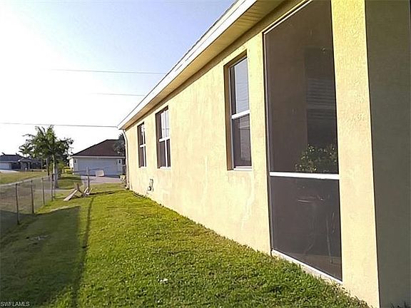 5th image of 613 NW 18th Pl