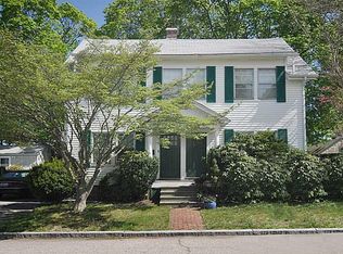 158-160 Dorr Ave E, Riverside, RI 02915