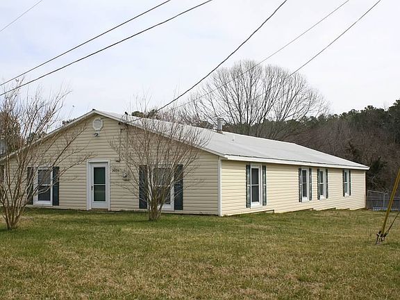 Detached Apt-2Bed2Bath/Garag