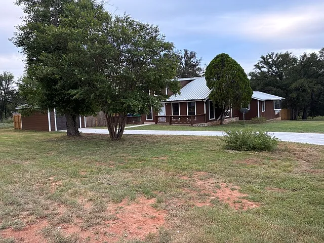 3 bed, 1449 sqft, $1,950 — Photo 4