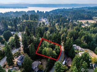 749 NE Woods Ct, Bremerton, WA 98311