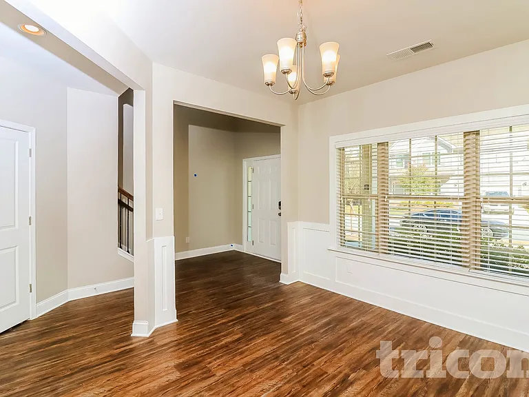 230 Margrave Dr — Photo 6