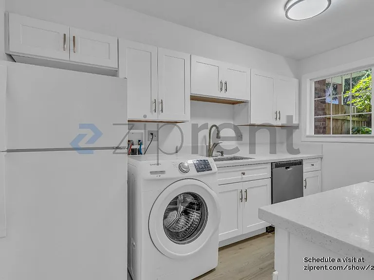 12211 SE 59th St #61 — Photo 11