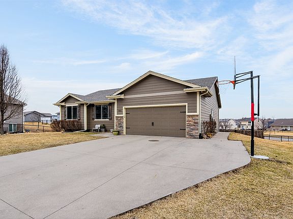 3rd image of 1602 Rutherford Ct SW