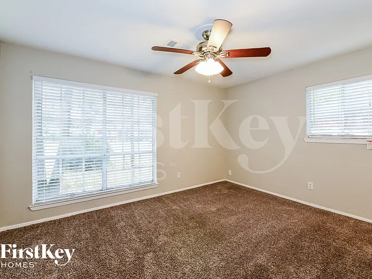5721 Melanite Ave — Photo 9