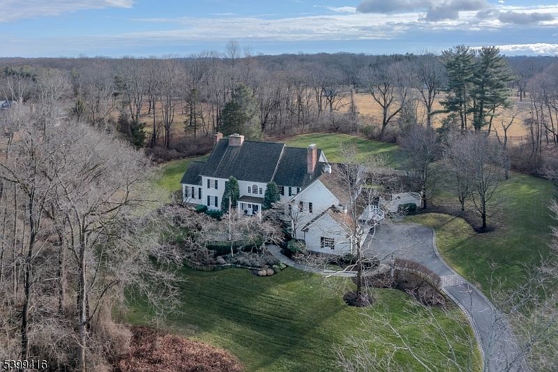 1st image of 46 Sand Spring Rd