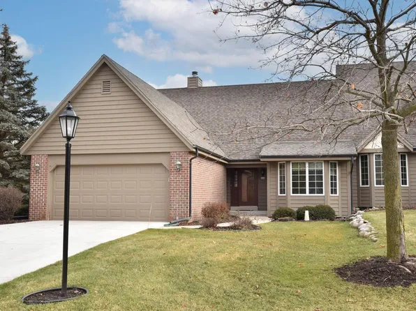 620 Willowick COURT #A, Brookfield, WI 53045