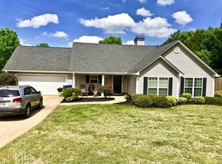 400 Pine Ridge Cir, Winterville, GA 30683