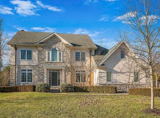 5520 Heathrow Dr, Powell, OH