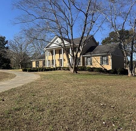 4th image of 3637 Linda Drive