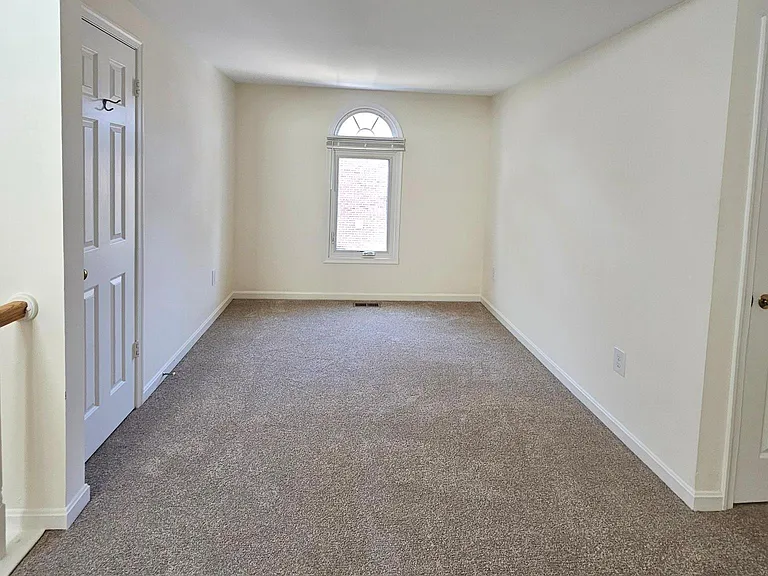 1119 N Stuart St #B — Photo 26