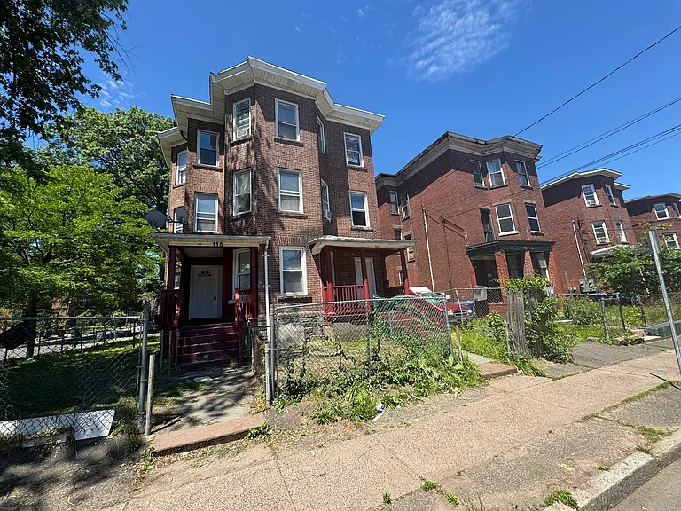 115 Putnam St #1A — Photo 14