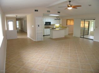 56105 Diamondhead Dr E, Diamondhead, MS 39525