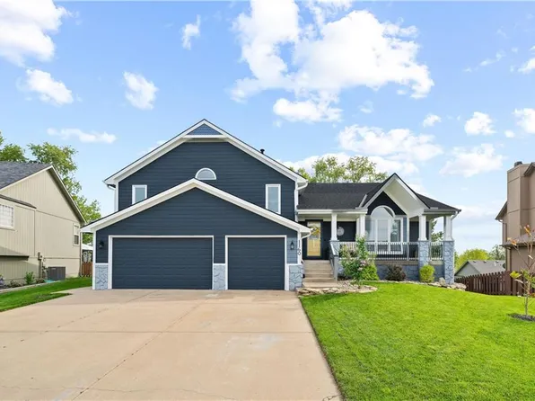1160 Silverleaf Ln, Liberty, MO 64068