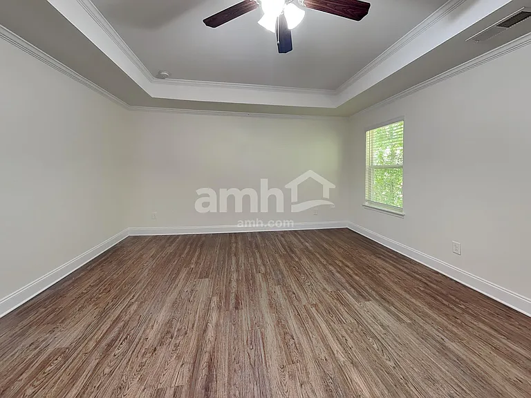 103 Kirk Dr — Photo 11