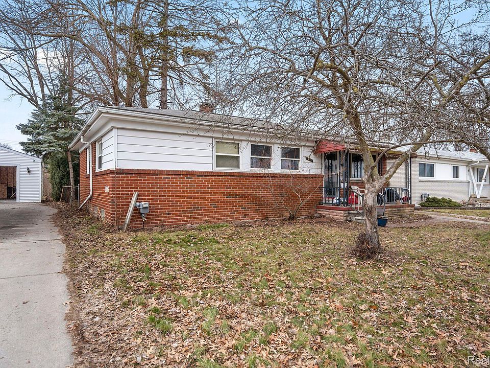 1st image of 1660 Regene St