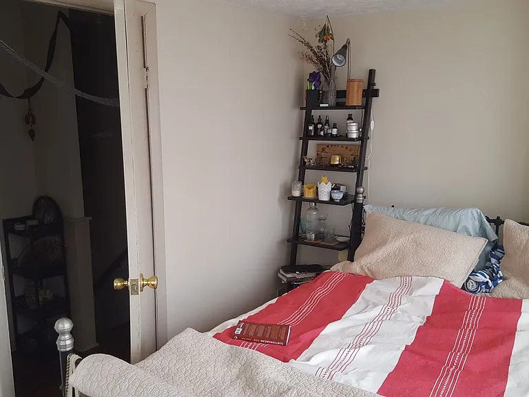 2476 Adams Ave — Photo 12