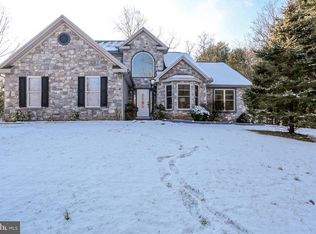 567 Nauvoo Rd, Lewisberry, PA 17339