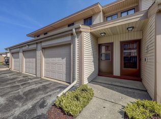 W177N9759 Riversbend Cir E, Germantown, WI 53022