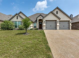 10912 Slick Rock Dr, Benbrook, TX 76126