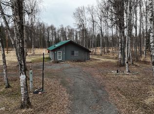 14890 N Willow Station Rd, Willow, AK 99688