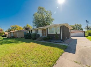 22 Carnation St, Dyer, IN 46311