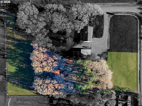 3rd image of NW Valley Vista Rd