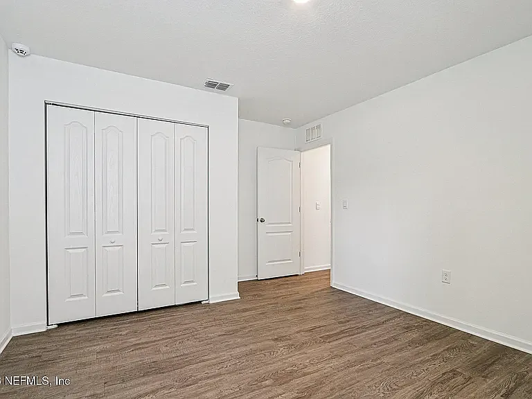 2287 Shady Breeze Ln — Photo 20