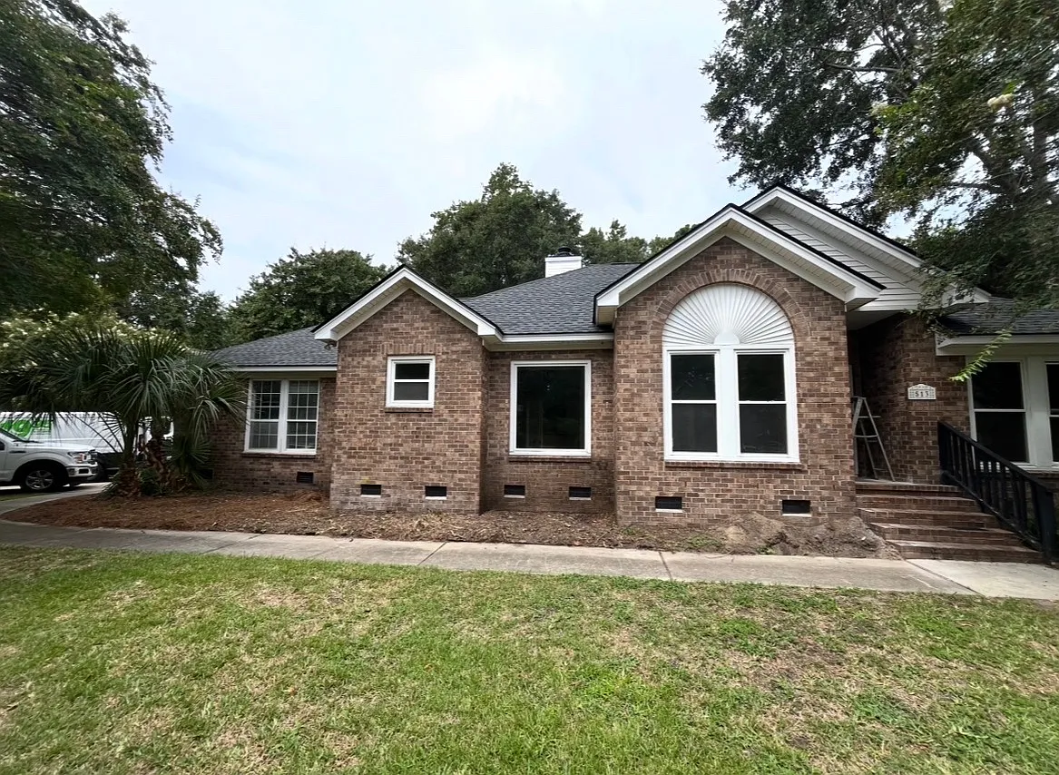 3 bed, 1937 sqft, $3,900 — Photo 1