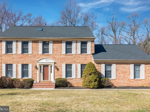 6 Five Oaks Ct, Owings Mills, MD 21117