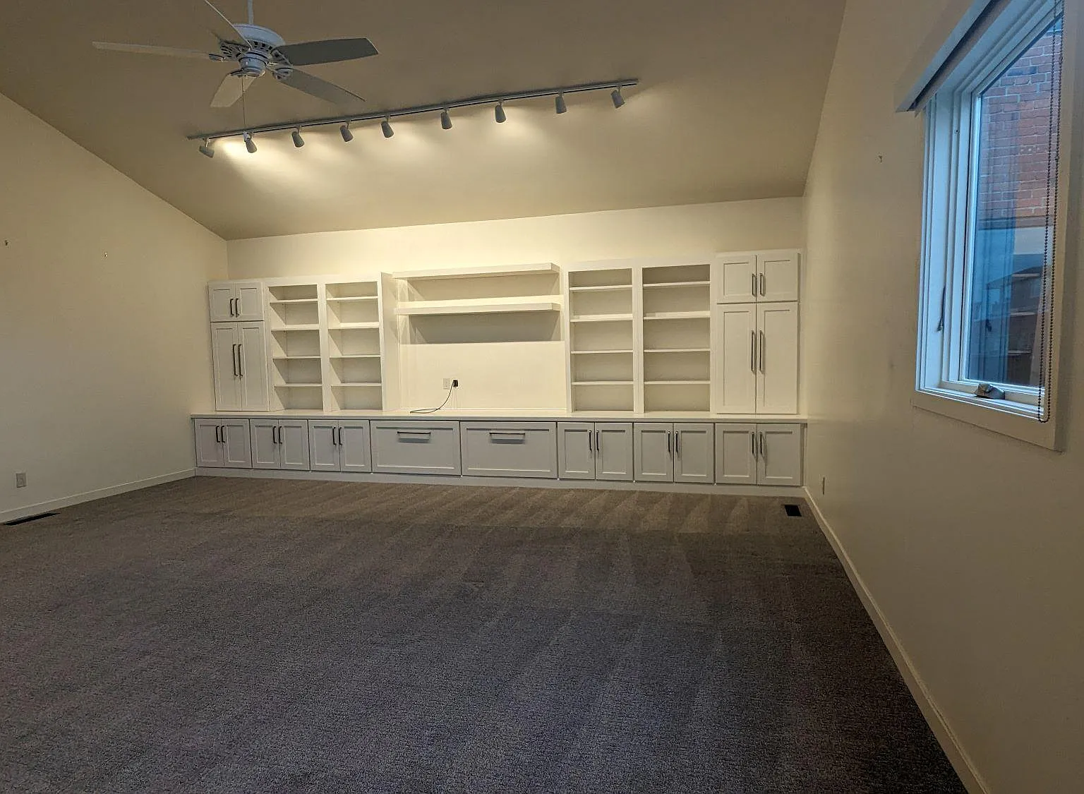 2 bed, 1500 sqft, $2,650 — Photo 3