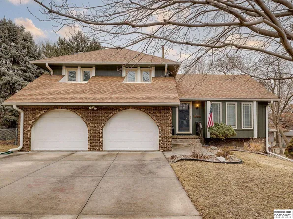 2117 S 161st Cir, Omaha, NE 68130