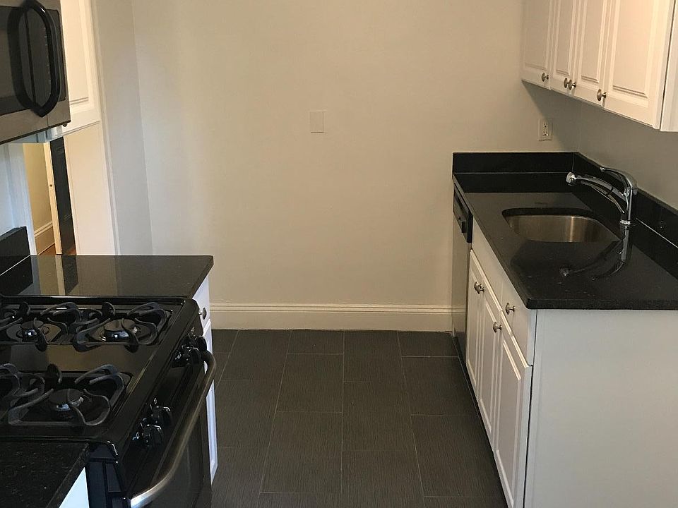 2nd image of 1850 Commonwealth Ave #52PB