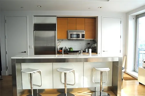 Sold by Luxe Group | media 12