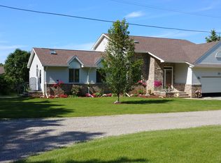 1755 Bogie Lake Rd, White Lake, MI 48383