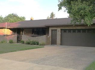 677 Clark Dr, Tallmadge, OH 44278