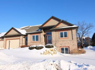 18 Bailey Way, Fitchburg, WI 53711