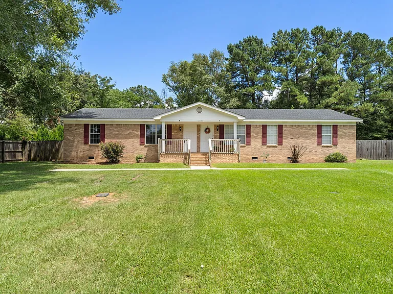 20952 Liberty Ln — Photo 1