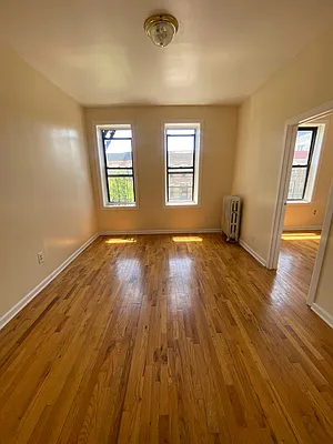 Rented by NYC LUXURY APT RENTALS CO LLC | media 1