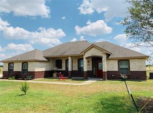 8429 Shaw Rd, Rogers, TX 76569