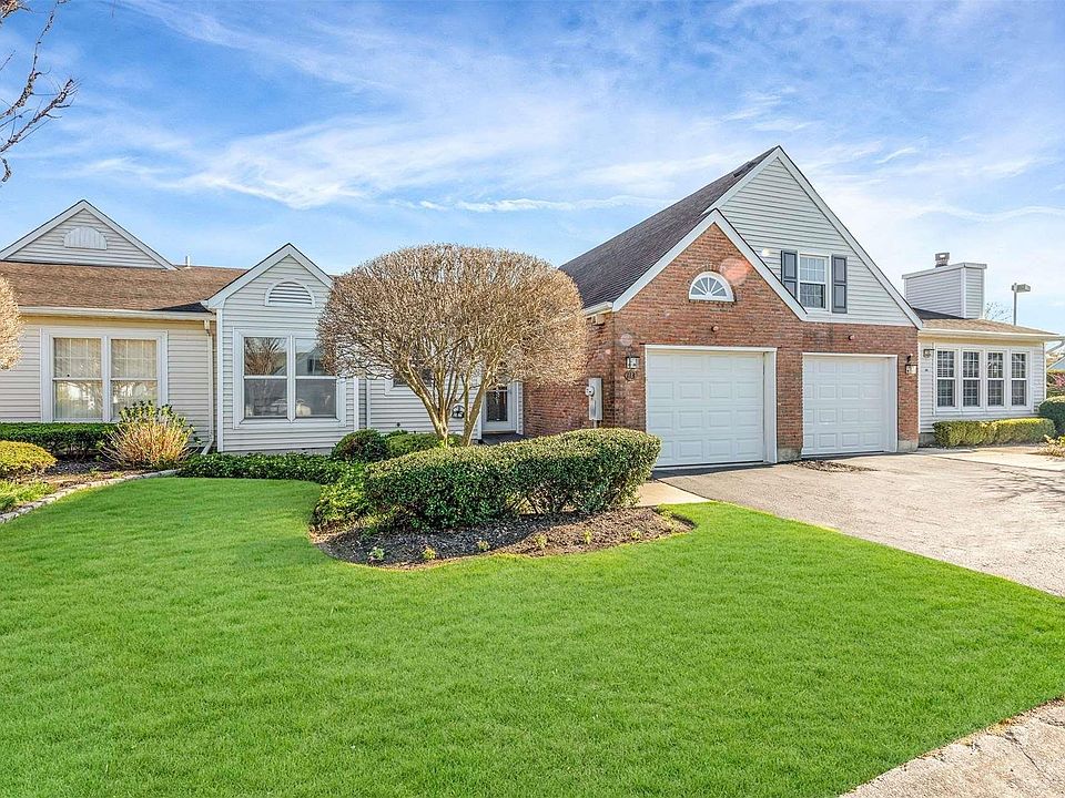 1st image of 113 Hearthside Drive #113