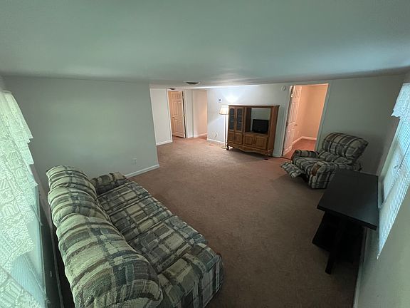 3rd image of 20545 Adkins Rd