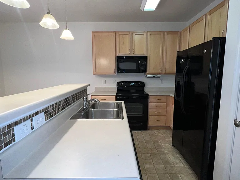 8235 Belneath Ct — Photo 11