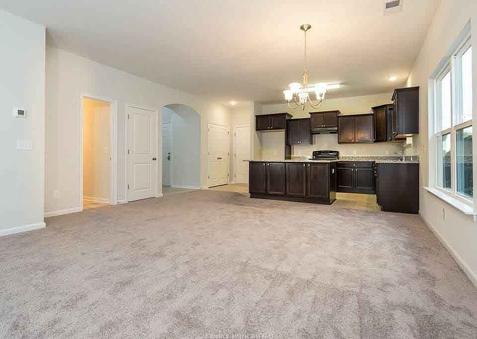 1st image of 118 Ceasar Pl
