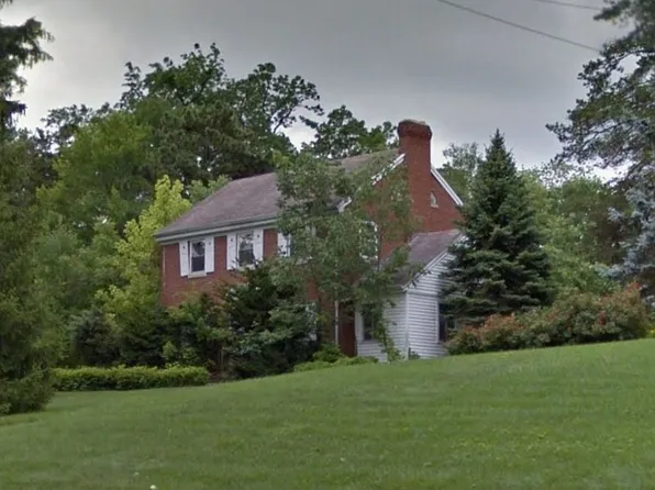 1963 Adams Rd, Cincinnati, OH 45231