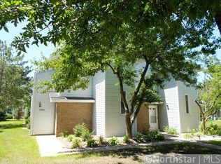 2464 Cobble Hill Alcove, Woodbury, MN 55125