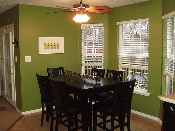 4th image of 231 River Edge Dr