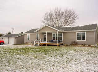 6449 Oliver Rd, Fostoria, MI 48435