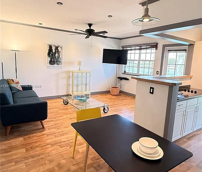 8600 Byron Ave #8 — Photo 31